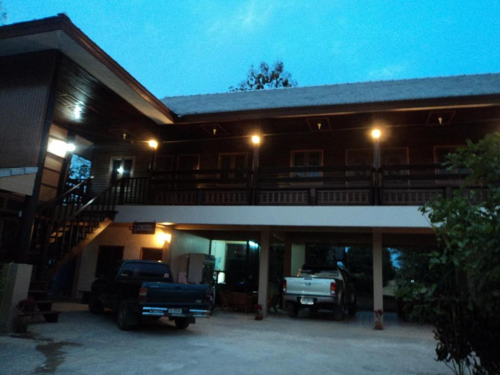 Ban Suan Mai Ngam Hotell Nan Exteriör bild