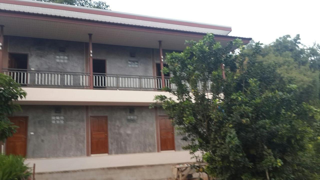 Ban Suan Mai Ngam Hotell Nan Exteriör bild